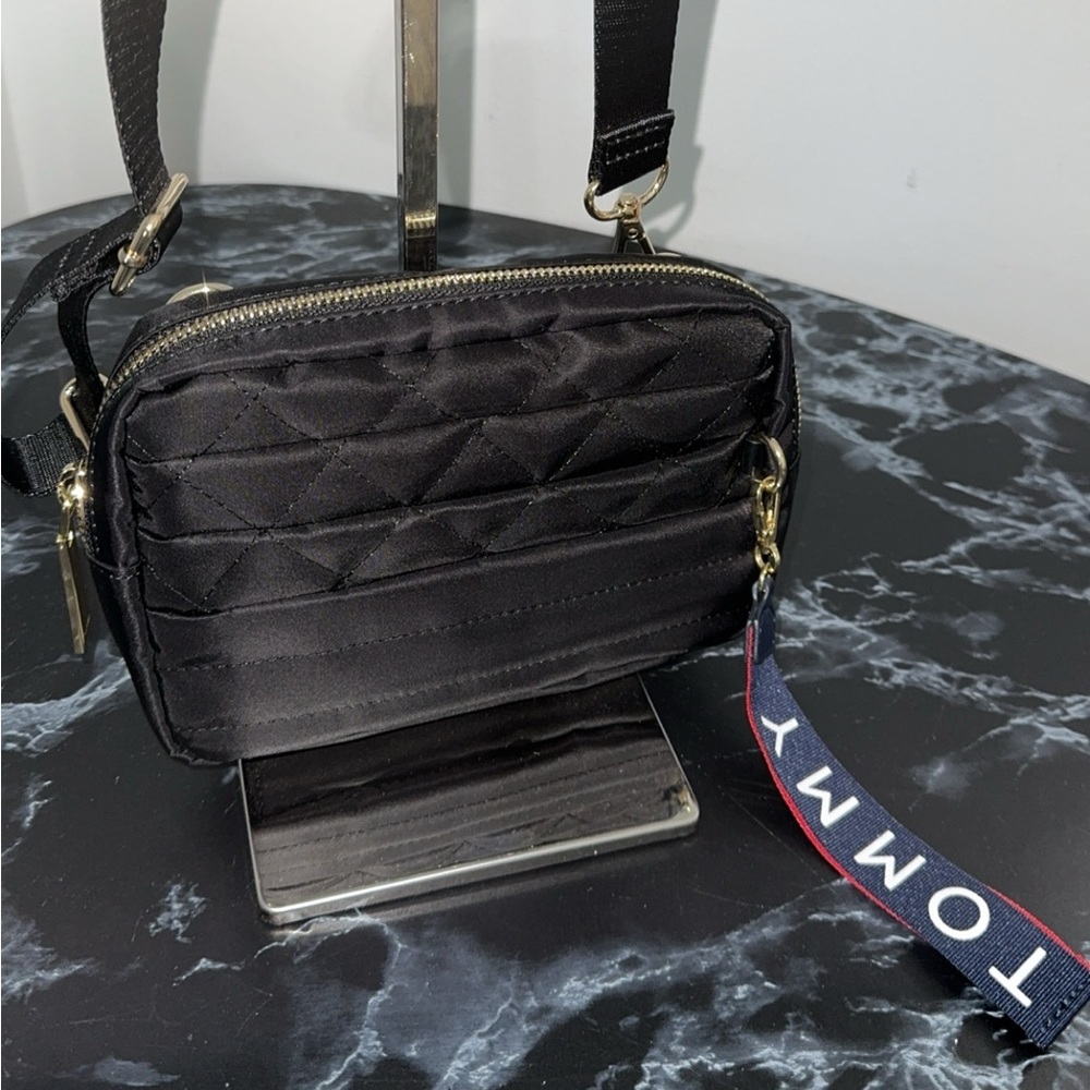 TOMMY HILFIGER Black Adjustable Strap Belt Fanny Bag Purse Black AUTHENTIC NEW - Picture 2 of 8